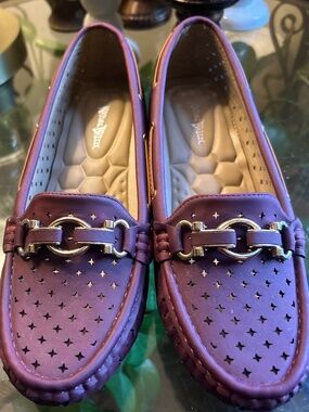 Naturalizer Purple Loafer/Driving Shoe Comfort Slip On Women's Flats Size 7.5
